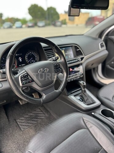 Hyundai Avante 2016, 191,400 km - 1.6 l - Bakı