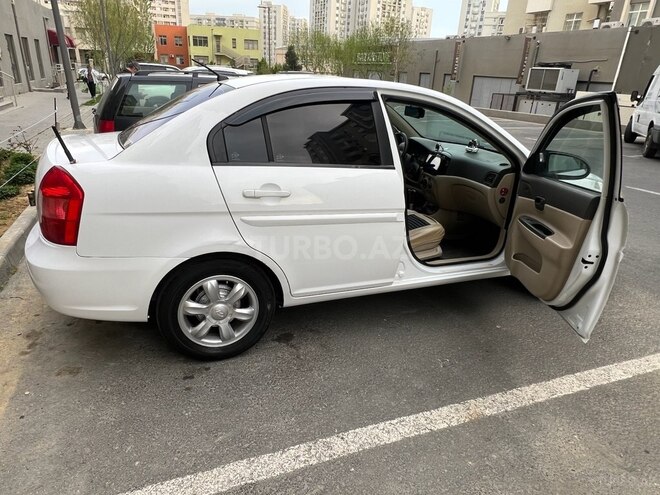 Hyundai Accent 2009, 270,000 km - 1.6 л - Bakı