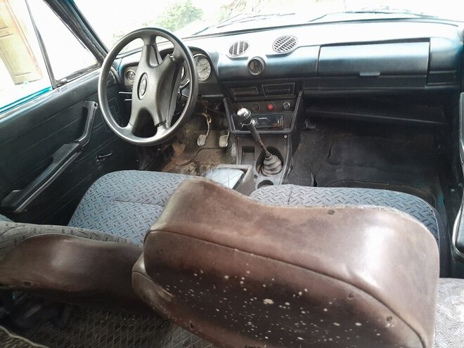 LADA (VAZ) 2106 1983, 85,000 km - 1.6 l - Bakı
