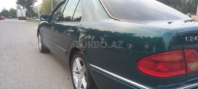 Mercedes E 240 1998, 365,223 km - 2.4 l - Sumqayıt