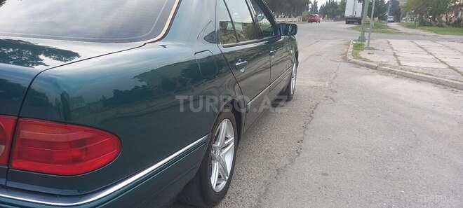 Mercedes E 240 1998, 365,223 km - 2.4 l - Sumqayıt