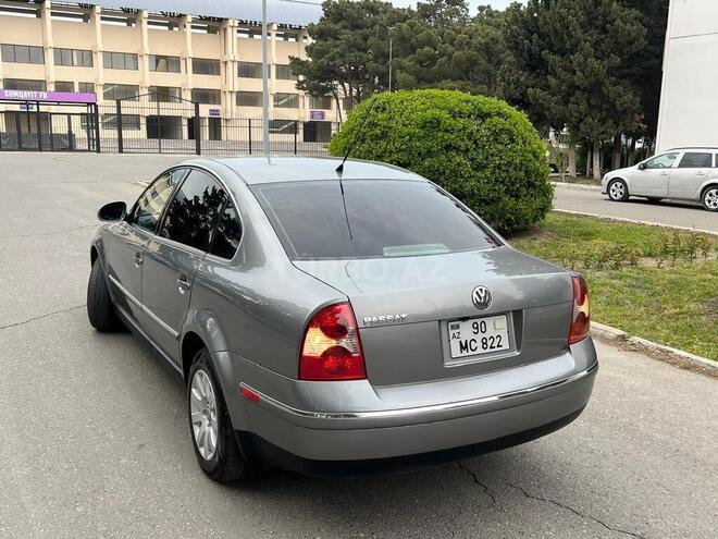 Volkswagen Passat 2004, 263,273 km - 1.8 л - Sumqayıt