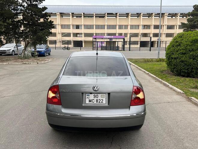 Volkswagen Passat 2004, 263,273 km - 1.8 л - Sumqayıt