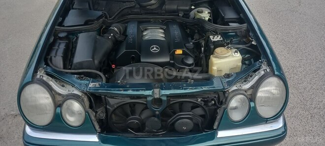 Mercedes E 240 1998, 365,223 km - 2.4 l - Sumqayıt