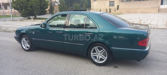 Mercedes E 240 1998, 365,223 km - 2.4 l - Sumqayıt