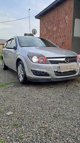 Opel Astra 2009, 290,000 km - 1.3 l - Masallı