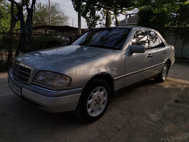 Mercedes C 200 1995, 319,332 km - 2.0 l - Salyan