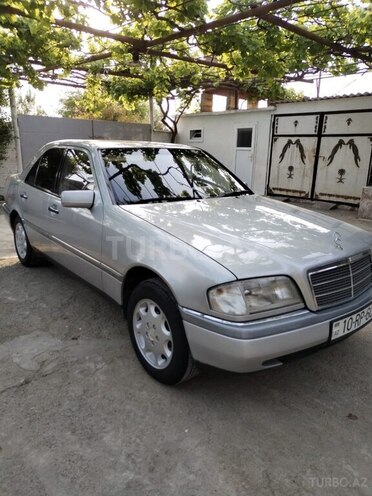 Mercedes C 200 1995, 319,332 km - 2.0 l - Salyan