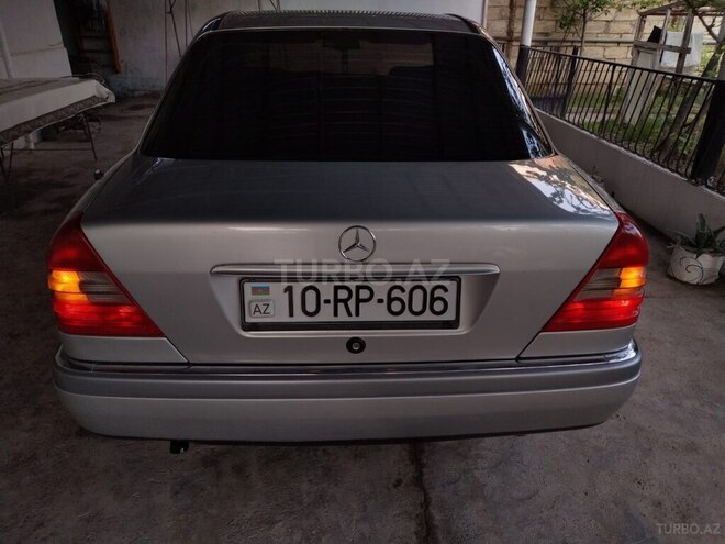 Mercedes C 200 1995, 319,332 km - 2.0 l - Salyan
