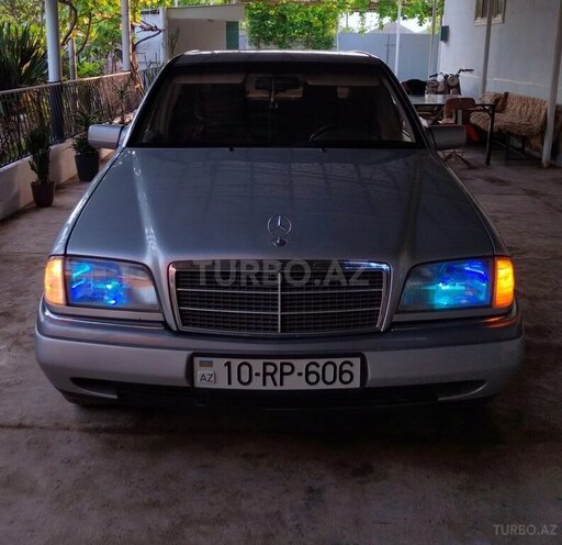 Mercedes C 200 1995, 319,332 km - 2.0 l - Salyan