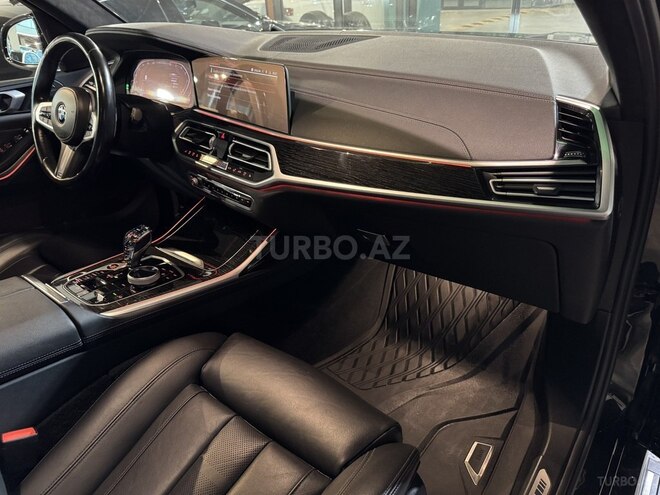 BMW X7-11