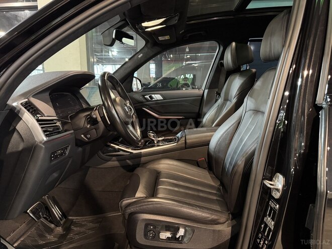 BMW X7-7