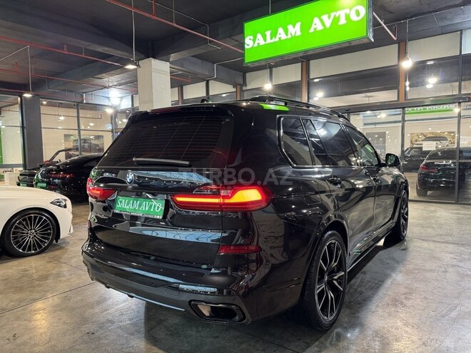 BMW X7-6
