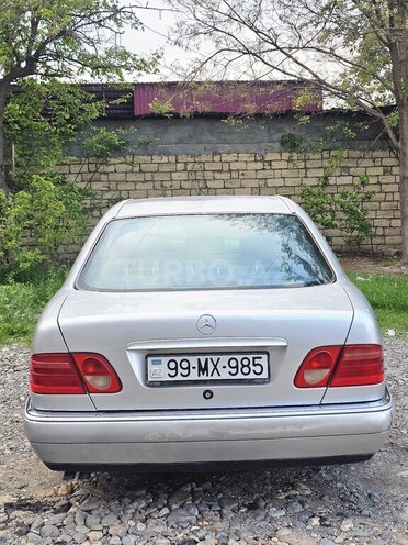 Mercedes E 240 1998, 250,000 km - 2.4 л - Gəncə