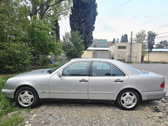 Mercedes E 240 1998, 250,000 km - 2.4 л - Gəncə