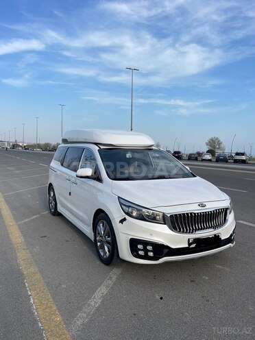 Kia Carnival-3