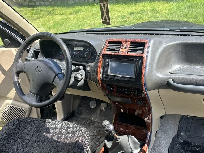 Nissan Terrano 2012, 320,000 km - 2.4 l - Oğuz