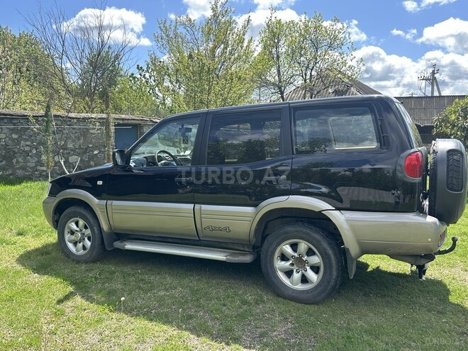 Nissan Terrano 2012, 320,000 km - 2.4 l - Oğuz