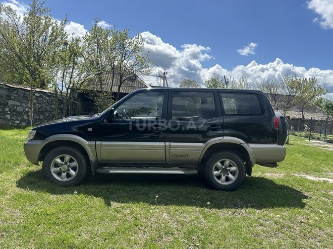 Nissan Terrano 2012, 320,000 km - 2.4 l - Oğuz