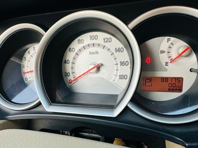 Nissan Tiida 2012, 88,175 km - 1.5 l - Lənkəran