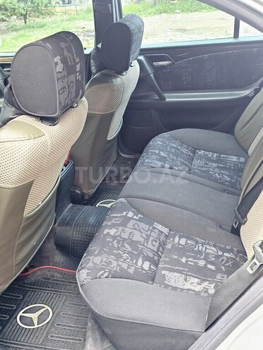 Mercedes E 240 1998, 250,000 km - 2.4 л - Gəncə