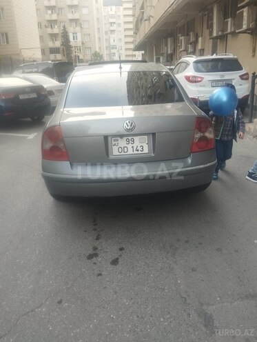Volkswagen Passat 2001, 276,000 km - 1.8 l - Bakı