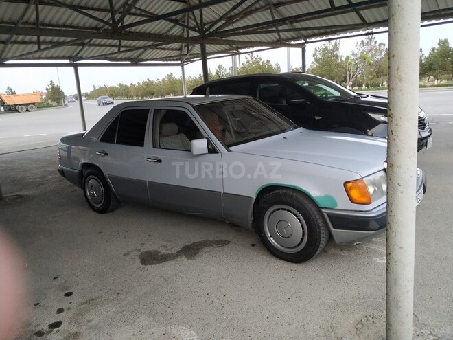 Mercedes E 200 d 1991, 295,000 km - 2.0 l - Bakı