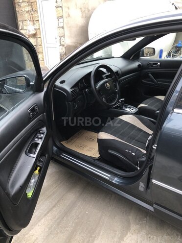 Volkswagen Passat 2002, 325,009 km - 1.8 l - Bakı