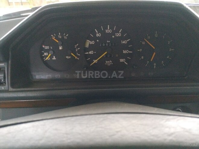 Mercedes E 200 d 1991, 295,000 km - 2.0 l - Bakı