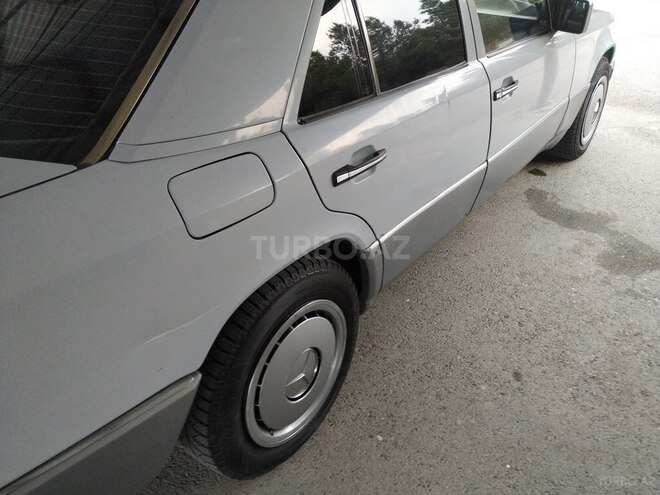 Mercedes E 200 d 1991, 295,000 km - 2.0 l - Bakı