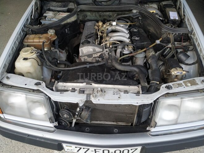 Mercedes E 200 d 1991, 295,000 km - 2.0 l - Bakı