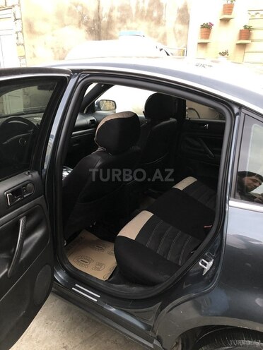 Volkswagen Passat 2002, 325,009 km - 1.8 l - Bakı