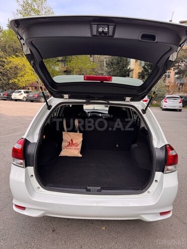 Toyota Corolla Fielder 2017, 225,000 km - 1.5 л - Bakı