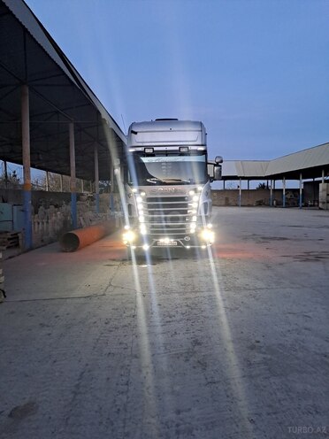 Scania R440 2011, 1,300,000 km - 12.0 l - Salyan