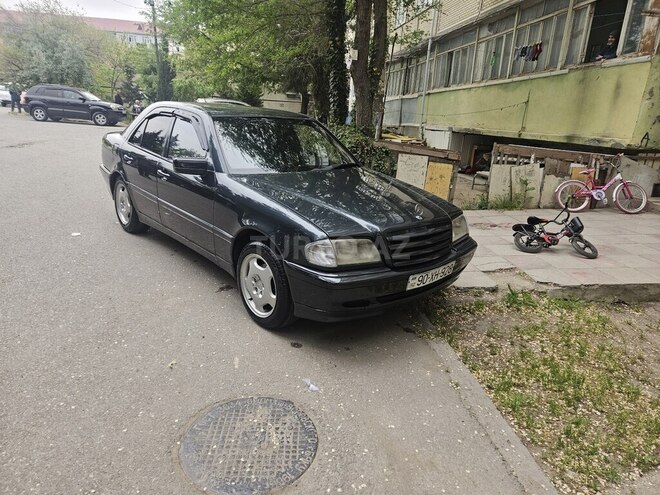 Mercedes C 200 1996, 451,000 km - 2.0 л - Sumqayıt