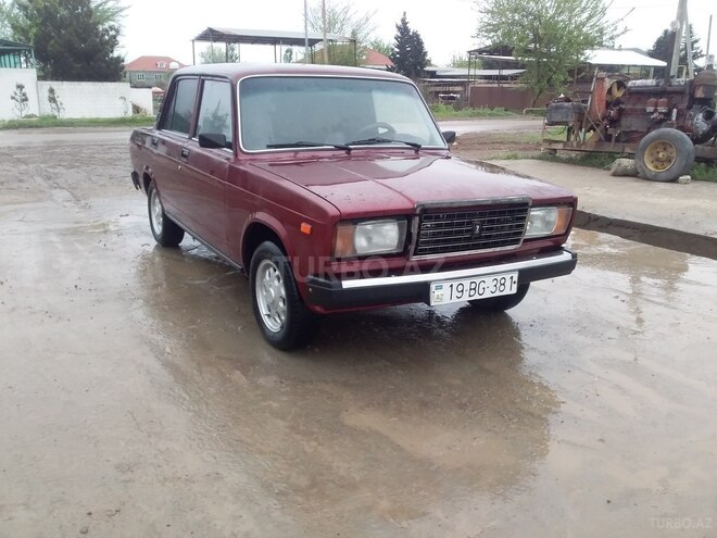 LADA (VAZ) 2107 2002, 60,000 km - 1.6 л - Saatlı