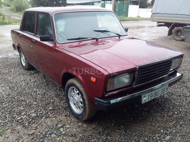 LADA (VAZ) 2107 2002, 60,000 km - 1.6 л - Saatlı
