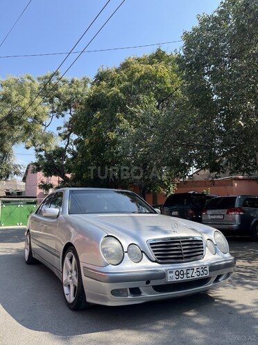 Mercedes E 240 2001, 280,000 km - 2.4 l - Bakı