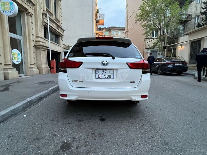 Toyota Corolla Fielder 2019, 170,000 km - 1.5 л - Bakı