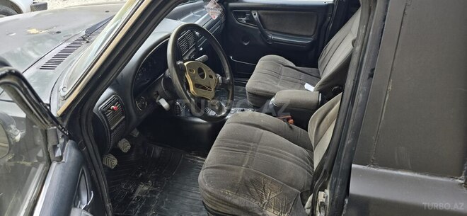 GAZ 3110 2001, 500,000 km - 2.3 l - Quba