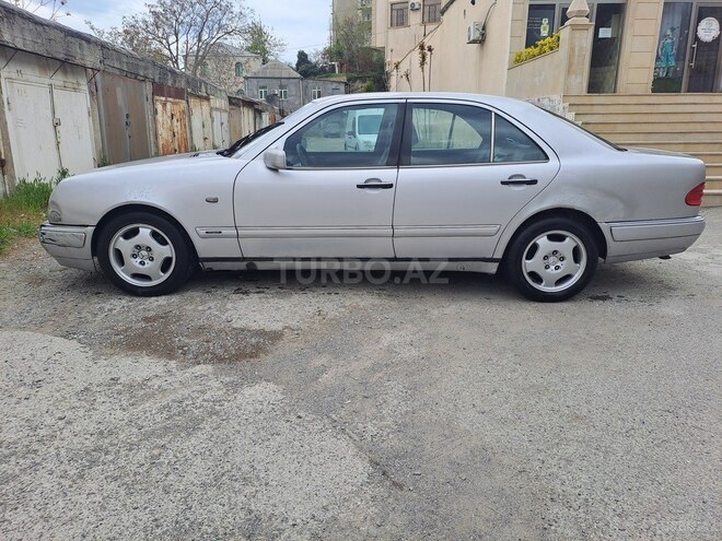 Mercedes E 230 1995, 340,000 km - 2.3 l - Bakı