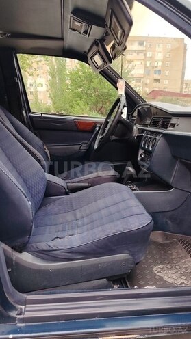 Mercedes 190 1991, 180,000 km - 2.0 l - Bakı