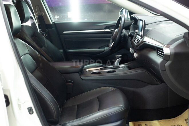 Nissan Altima 2019, 35,300 km - 2.5 л - Sumqayıt