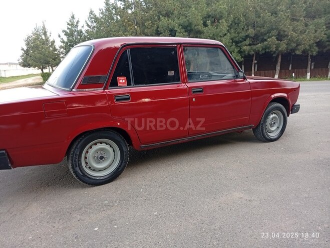 LADA (VAZ) 2107 2003, 80,000 km - 1.6 л - Qazax