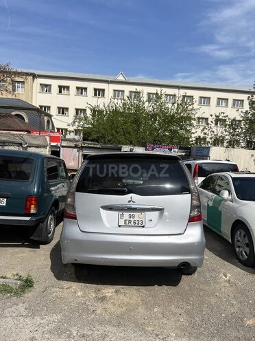 Mitsubishi Grandis 2005, 362,000 km - 2.4 l - Bakı