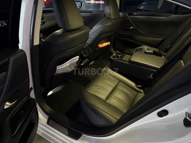 Lexus ES 250 2020, 59,600 km - 2.5 л - Bakı
