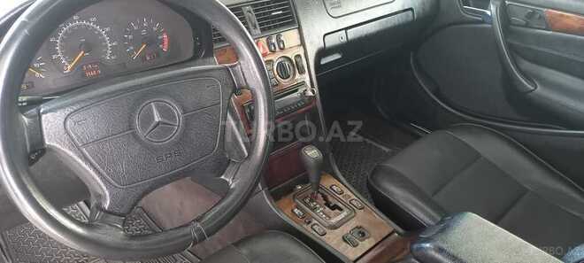 Mercedes C 230 1999, 356,816 km - 2.3 л - Quba