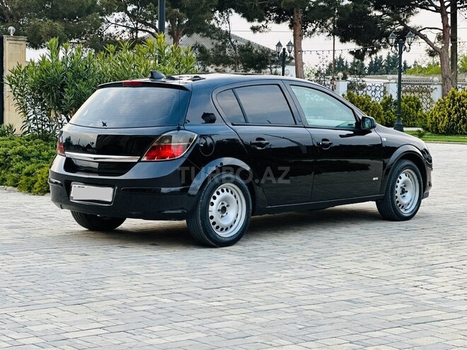 Opel Astra 2009, 215,000 km - 1.4 l - Bakı