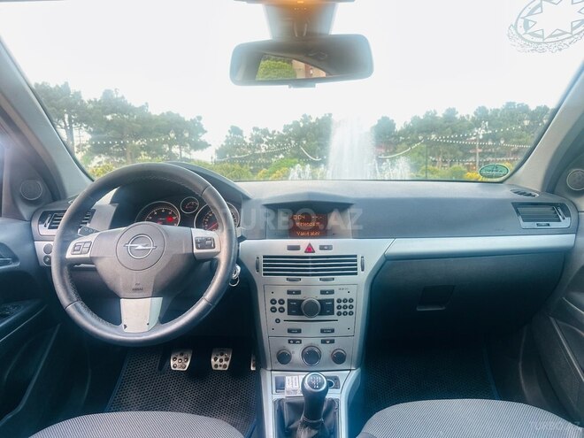 Opel Astra 2009, 215,000 km - 1.4 l - Bakı