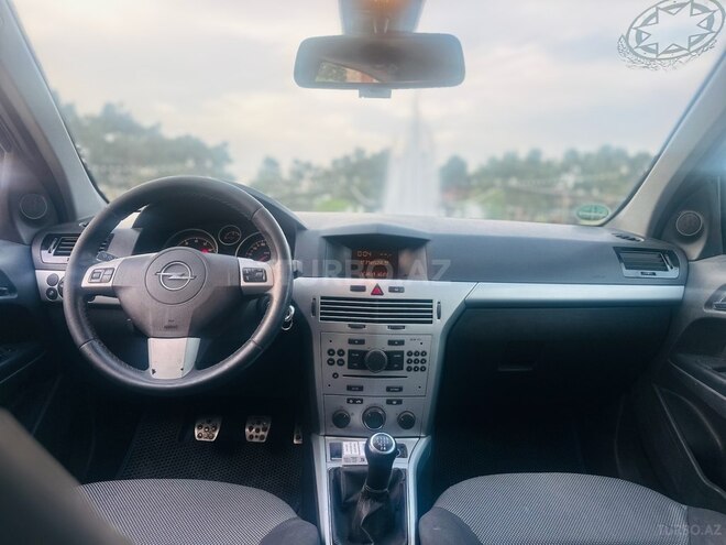 Opel Astra 2009, 215,000 km - 1.4 l - Bakı